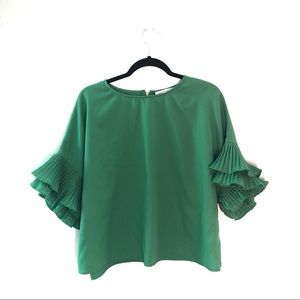 🦔 MOVING SALE Green Ruffled Sleeve top